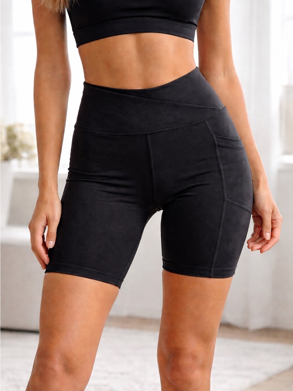 CALVIN KLEIN Performance Embrace Hi Rise 7” Black Biker Shorts Women’s Sz XS NWT